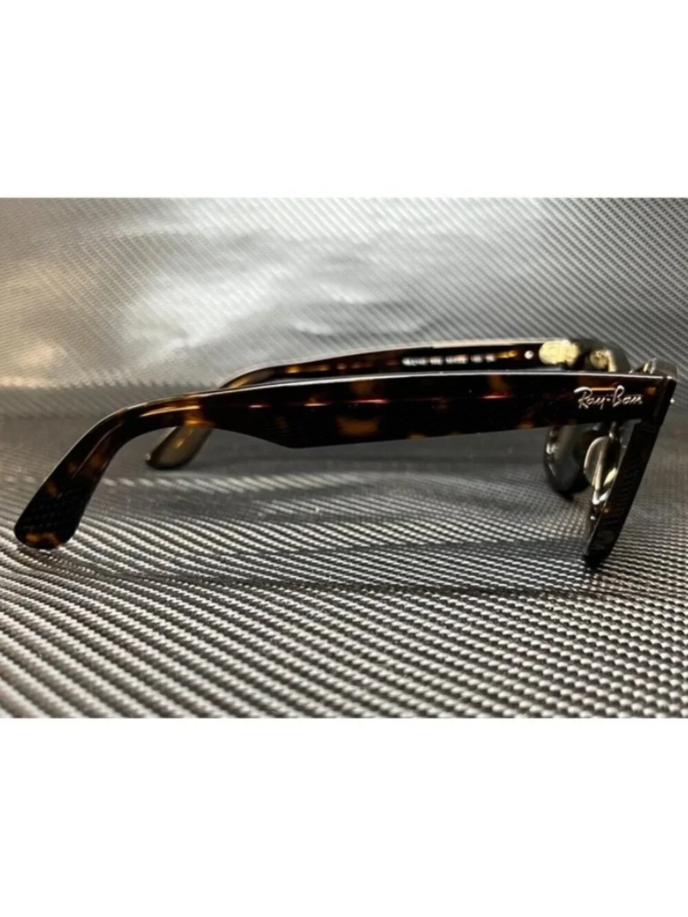 New Ray-Ban Men  Sunglasses --150.\